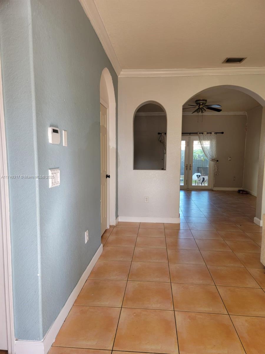 Picture of 705 SE 14Th Ave, Homestead, FL 33033