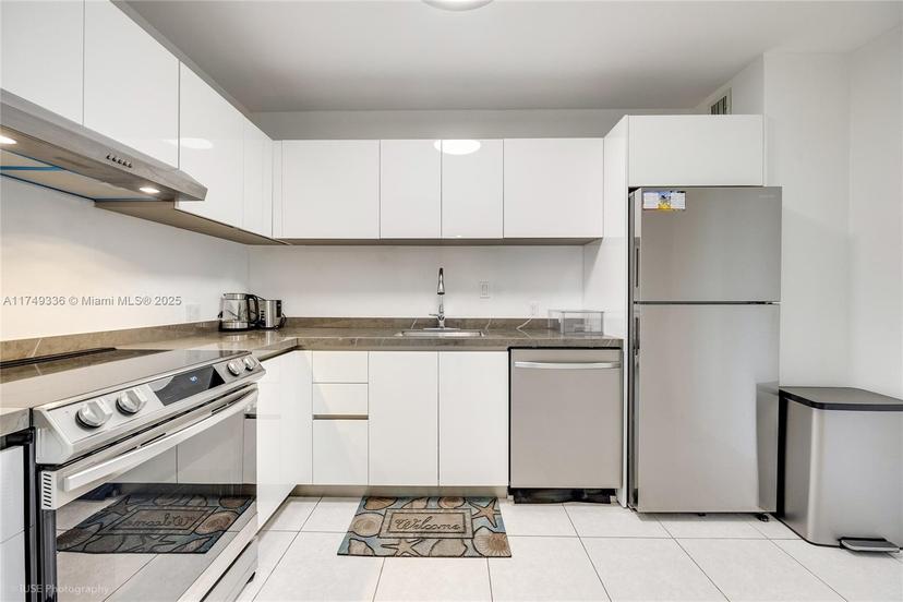Picture of 100 Bayview Dr # 1231, Sunny Isles Beach FL 33160