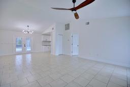 Picture of 1926 Gardenia Terrace, Sebring, FL 33875