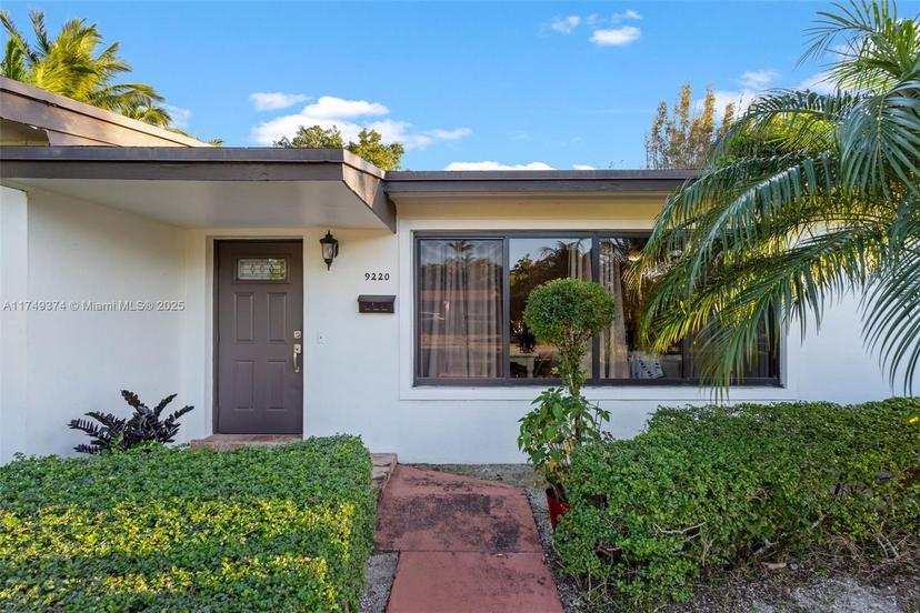 Picture of 9220 SW 166Th Ter, Palmetto Bay FL 33157