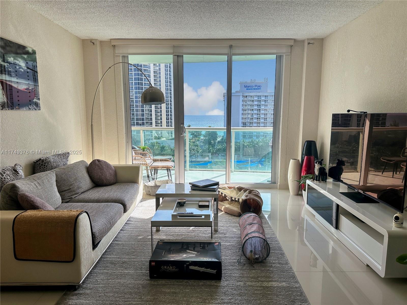 Picture of 19370 Collins Ave # 905, Sunny Isles Beach, FL 33160