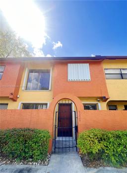 Picture of 9024 NW 45Th Ct # 9024, Sunrise, FL 33351