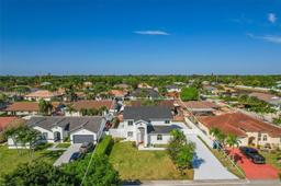 Picture of 15022 SW 149Th Ct, Miami, FL 33196