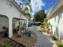 Picture of 15148 NW 89Th Ave, Miami Lakes, FL 33018