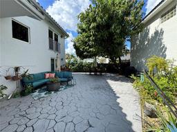 Picture of 15148 NW 89Th Ave, Miami Lakes, FL 33018