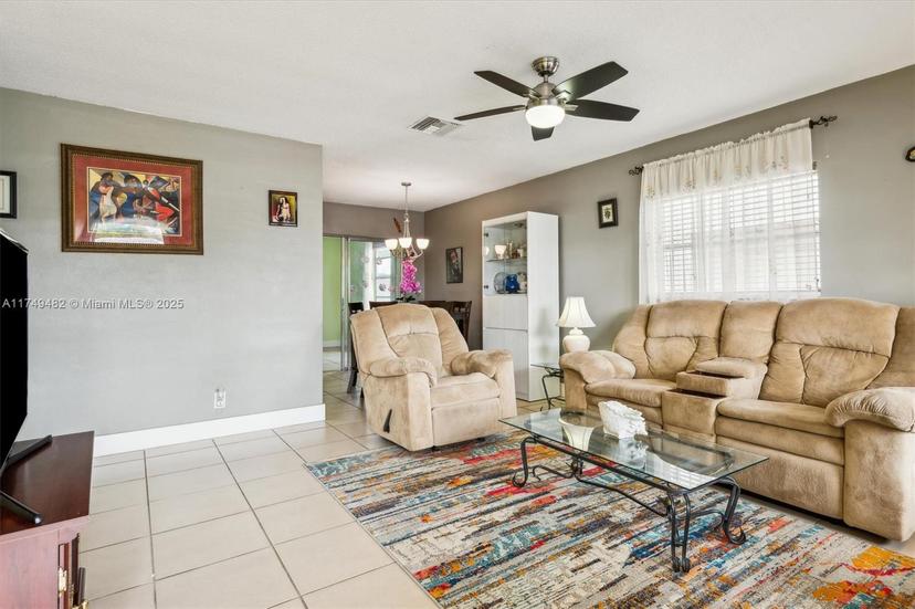 Picture of 5707 NW 85Th Ave, Margate FL 33321