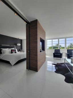 Picture of 1670 Lincoln Ct # 3B, Miami Beach, FL 33139