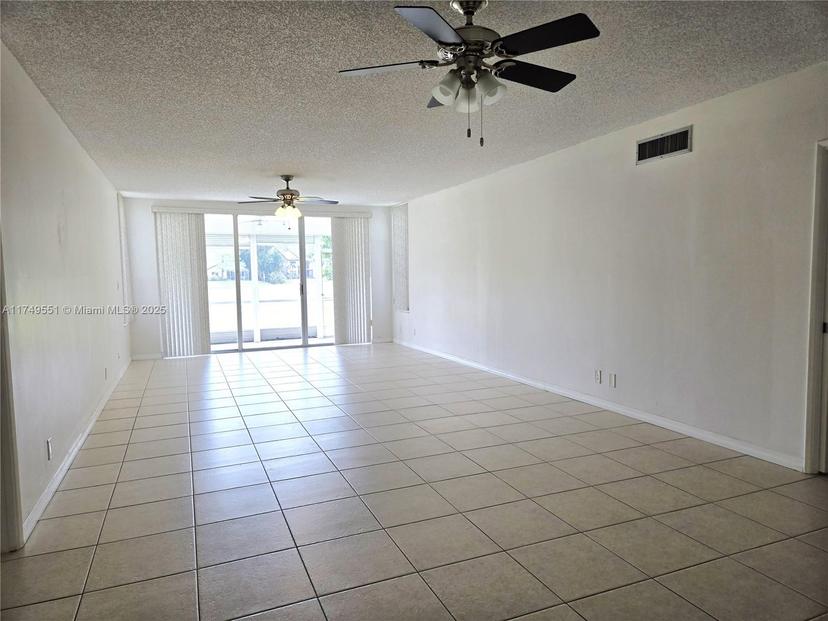 Picture of 821 Cypress Blvd # 111, Pompano Beach FL 33069