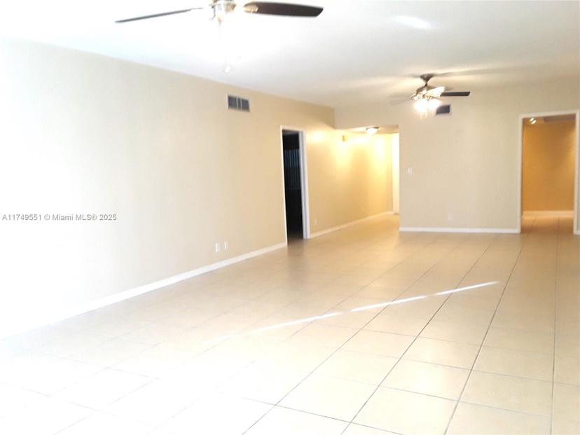 Picture of 821 Cypress Blvd # 111, Pompano Beach FL 33069