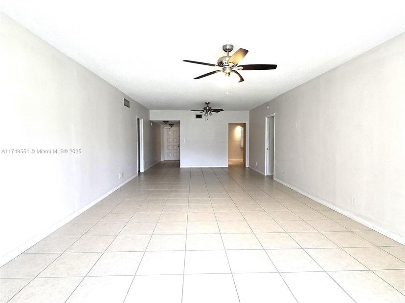 Picture of 821 Cypress Blvd # 111, Pompano Beach FL 33069