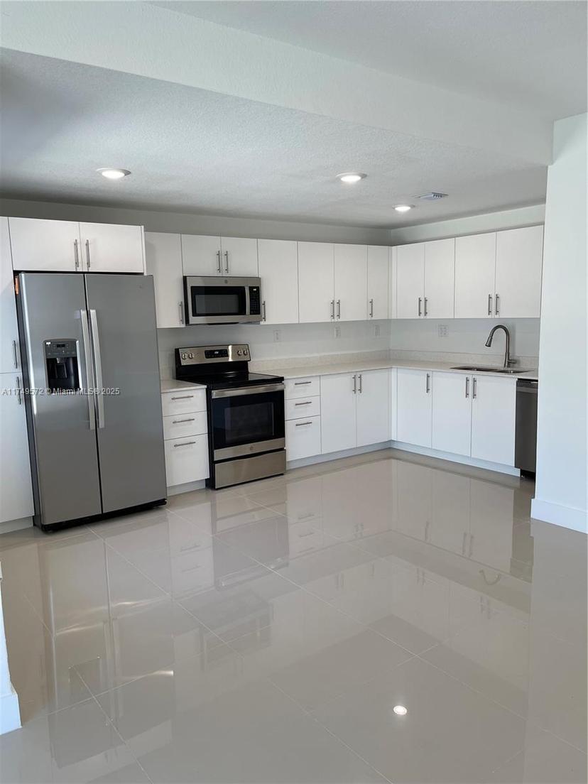 Picture of 25842 SW 144Th Ave, Naranja FL 33032