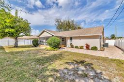 Picture of 981 Wynndale Way, Lantana, FL 33462