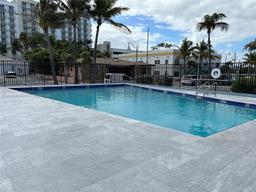 Picture of 321 Wilson St # 6D, Hollywood, FL 33019