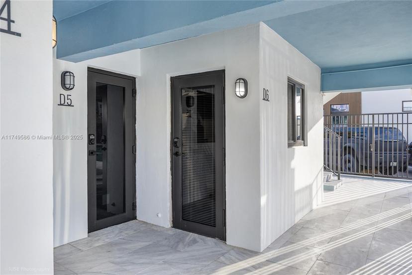 Picture of 321 Wilson St # 6D, Hollywood FL 33019
