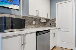 Picture of 321 Wilson St # 6D, Hollywood, FL 33019