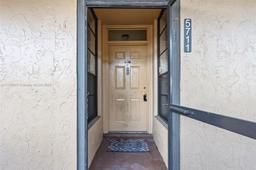 Picture of 5711 Coral Lake Dr # 111, Margate, FL 33063