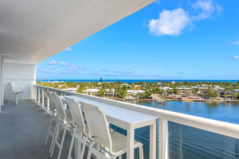 Picture of 20515 E Country Club Dr # 947, Aventura FL 33180