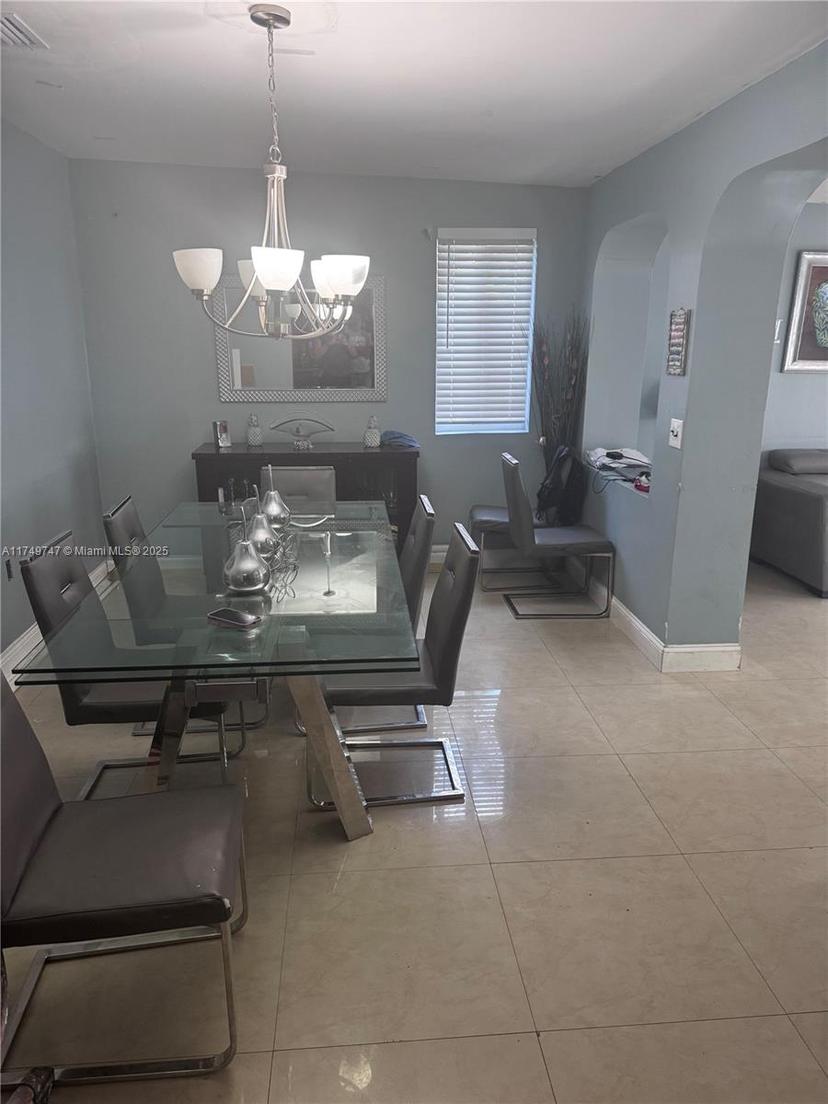Picture of 900 NW 127Th St, North Miami FL 33168