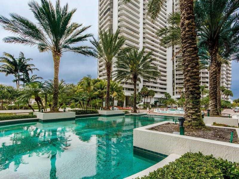 Picture of 20201 E Country Club Dr # 2203, Aventura FL 33180