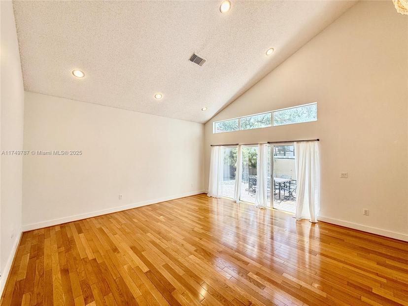 Picture of 1140 Oysterwood St, Hollywood FL 33019