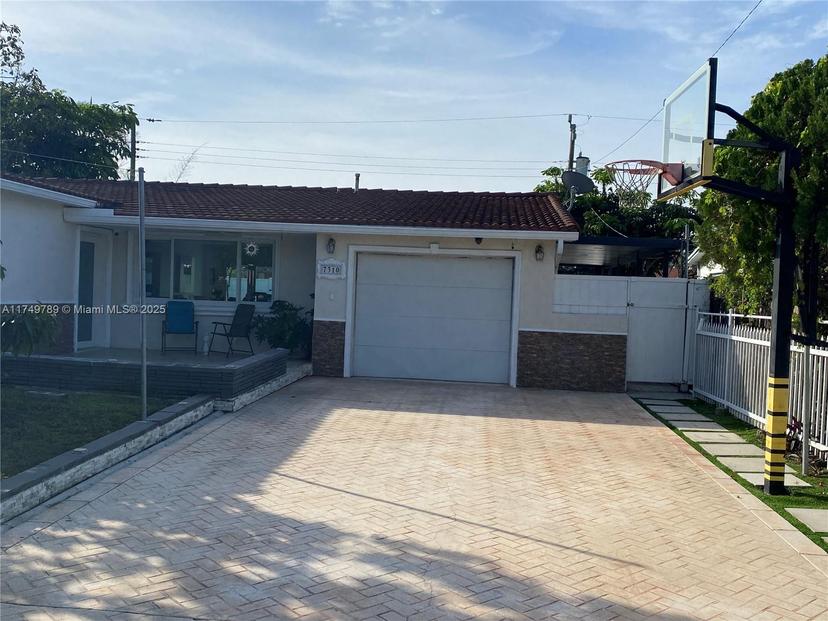 Picture of 7310 Grant Ct, Hollywood FL 33024