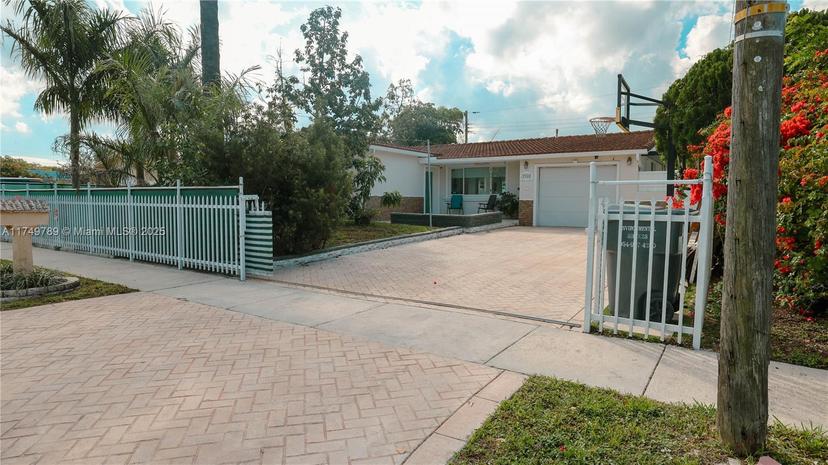 Picture of 7310 Grant Ct, Hollywood FL 33024