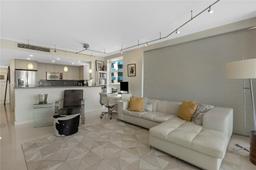 Picture of 200 Ocean Dr # 5D, Miami Beach, FL 33139