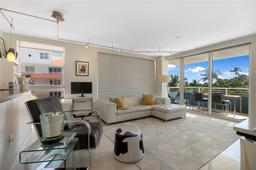 Picture of 200 Ocean Dr # 5D, Miami Beach, FL 33139
