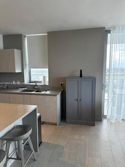 Picture of 4010 S Ocean Dr # R2702, Hollywood, FL 33019