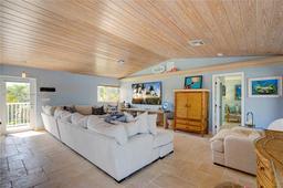 Picture of 335 Calzada De Bouganvillea, Marathon, FL 33050