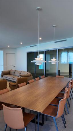 Picture of 18555 Collins Ave # 905, Sunny Isles Beach, FL 33160