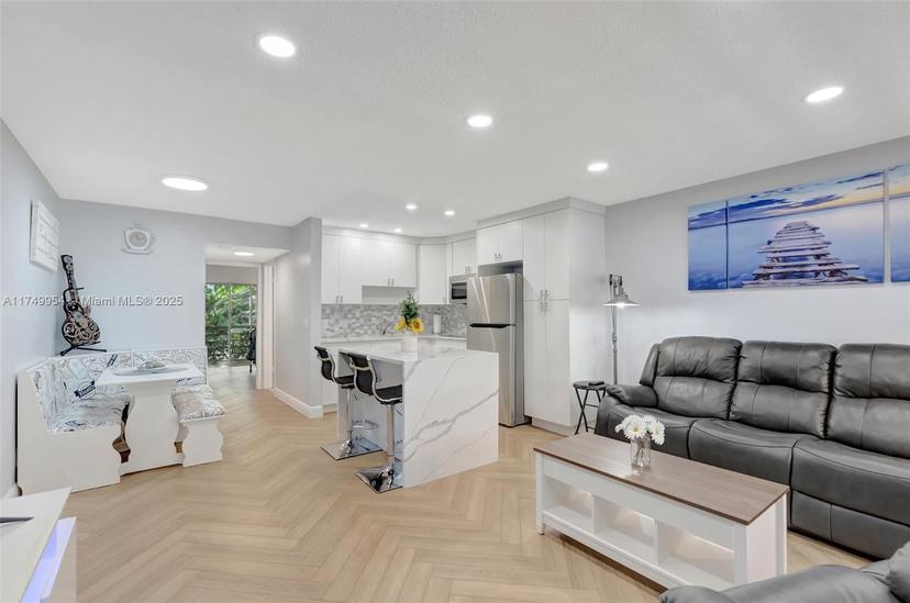 Picture of 32 Keswick B # 32, Deerfield Beach FL 33442