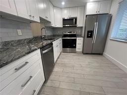 Picture of 415 SE 11Th Ter # 301, Dania Beach, FL 33004