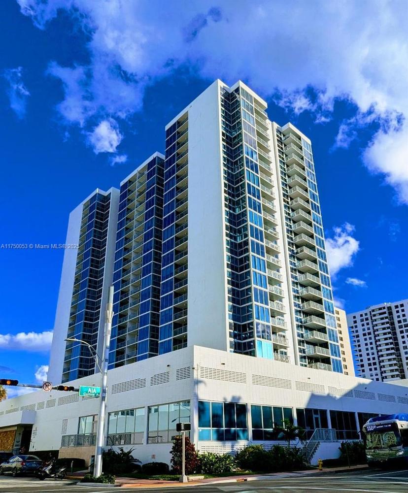 Picture of 2655 Collins Ave # 1505, Miami Beach FL 33140