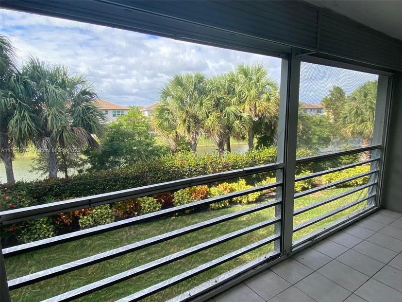 Picture of 4291 NW 9Th Ave # 202, Deerfield Beach FL 33064