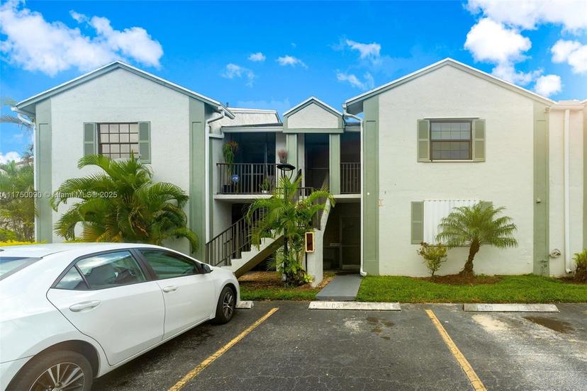 Picture of 1303 S Liberty Ave # 1303I, Homestead FL 33034