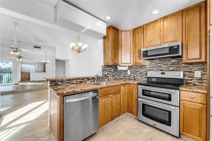 Picture of 1303 S Liberty Ave # 1303I, Homestead FL 33034