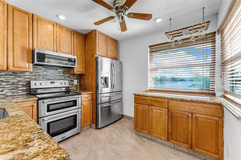 Picture of 1303 S Liberty Ave # 1303I, Homestead FL 33034
