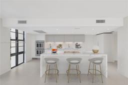 Picture of 5500 Collins Ave # 802, Miami Beach, FL 33140