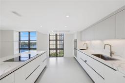 Picture of 5500 Collins Ave # 802, Miami Beach, FL 33140