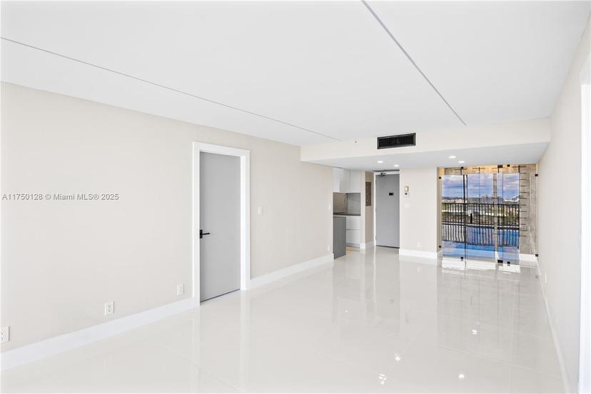 Picture of 20379 W Country Club Dr, Aventura FL 33180
