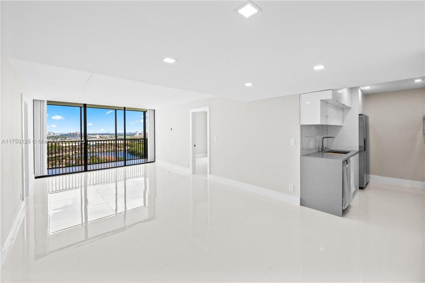 Picture of 20379 W Country Club Dr, Aventura FL 33180