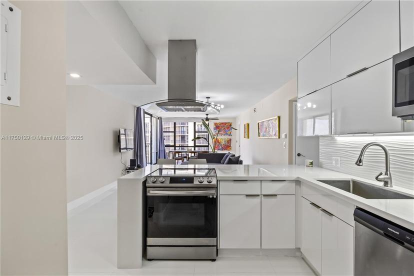Picture of 20379 W W Country Club Dr # 2539, Aventura FL 33180