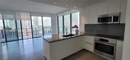 Picture of 68 SE 6Th St # 1012, Miami, FL 33131