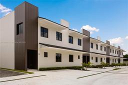 Picture of 556 NW 7 Street # 4, Florida City, FL 33034