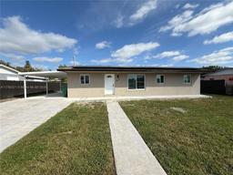 Picture of 4821 NW 185Th Ter, Miami Gardens, FL 33055