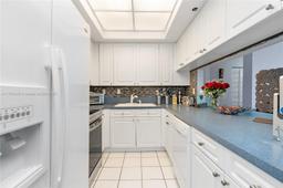 Picture of 9725 NW 52Nd St # 216, Doral, FL 33178