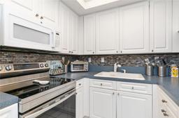 Picture of 9725 NW 52Nd St # 216, Doral, FL 33178