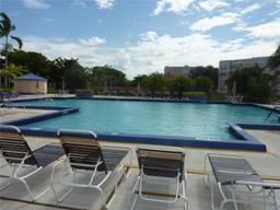 Picture of 10123 Sunrise Lakes Blvd # 104, Sunrise, FL 33322