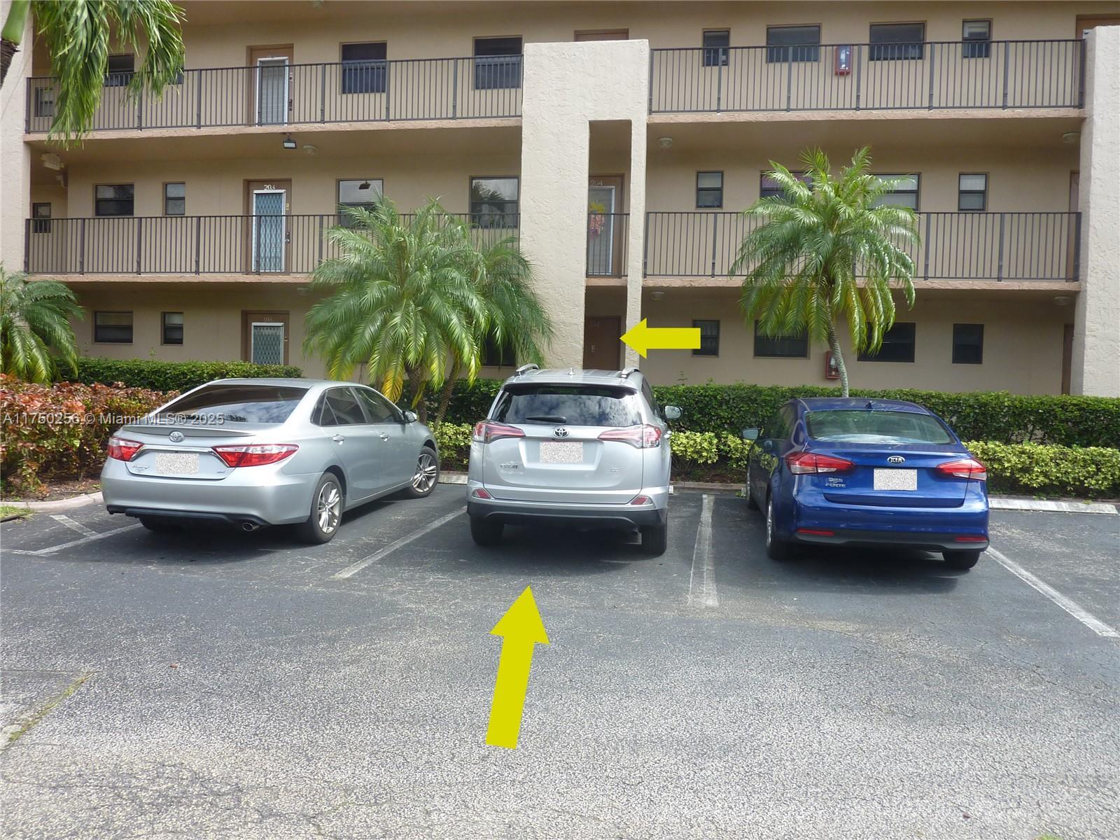 Picture of 10123 Sunrise Lakes Blvd # 104, Sunrise, FL 33322